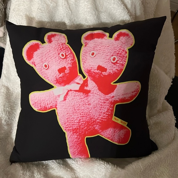 Marc Jacobs Heaven Double Headed Teddy Pillow RARE - Picture 2 of 2